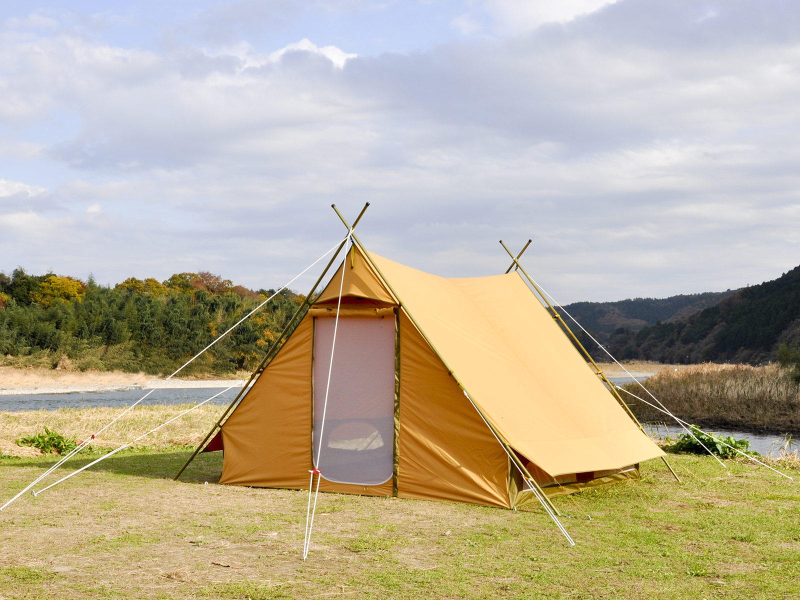 古き良きアメリカのキャンプシーンを再現したレトロテント「PEPO」 | OUTDOORDAY PRESS (アウトドアデイプレス)